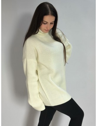Свитер 482 молочный